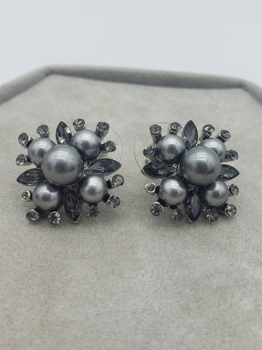 Smokey grey earings *New*