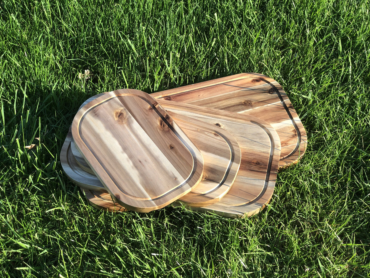 Acacia Wood Serving Rounded Cutting Board